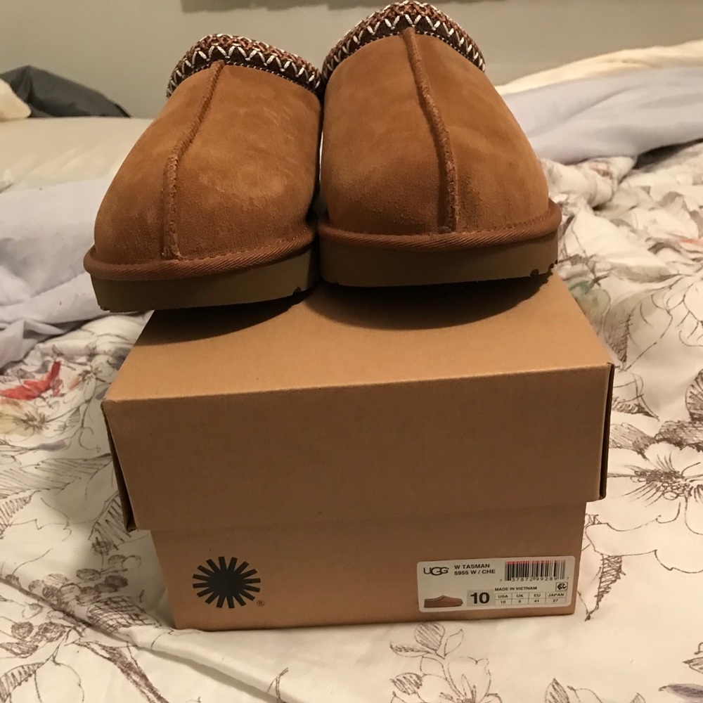 Women’s tasmen Ugg’s brand new